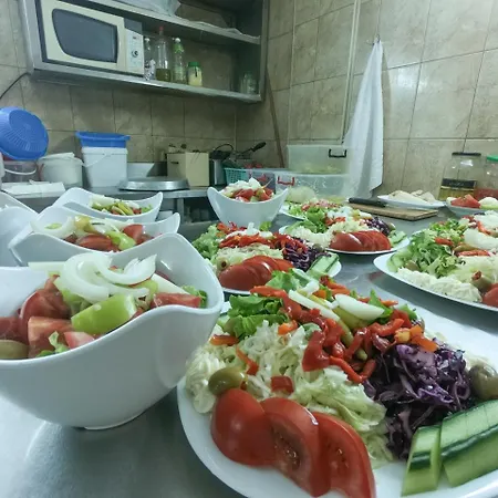 فندق Fusha E Gjese 4*