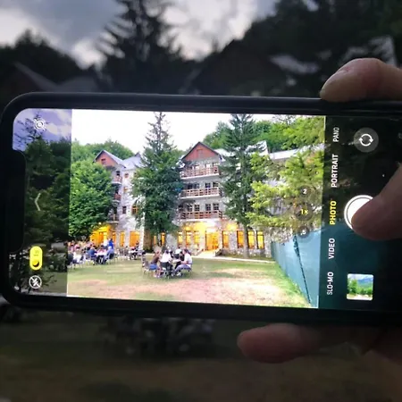 Hotel Fusha E Gjese 4*