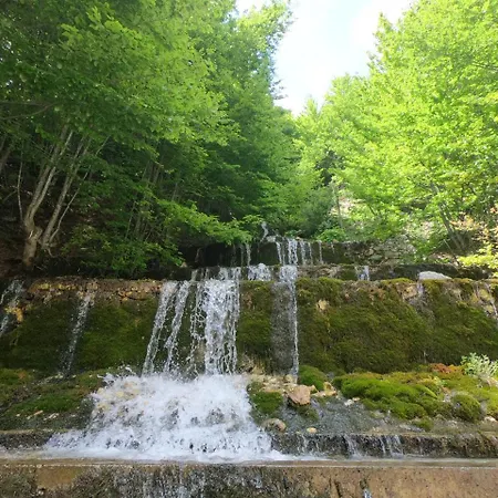 מלון Fusha E Gjese