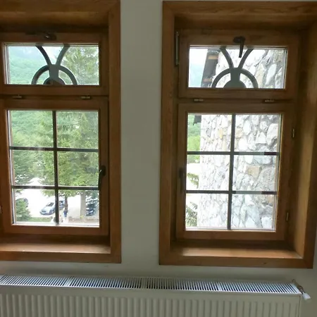 מלון Fusha E Gjese