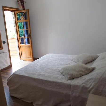 Fusha E Gjese מלון